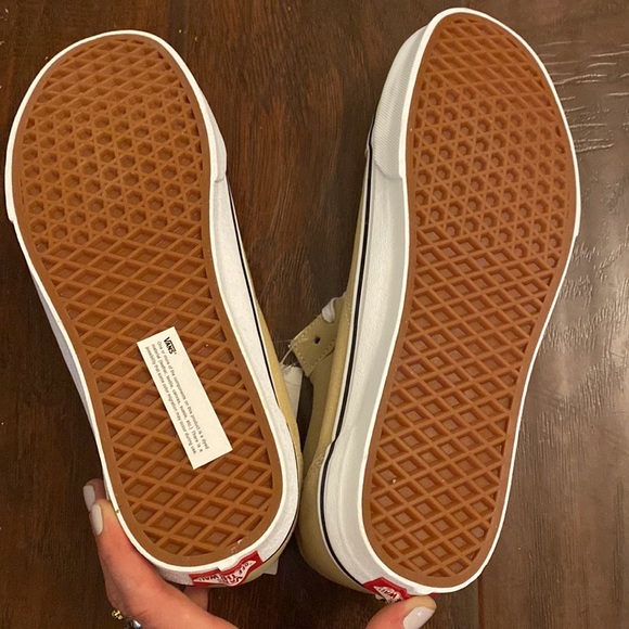 Vans Old Skool Sneaker in Beige Suede - Picture 3 of 3